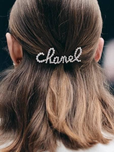 chanel pearl haircut